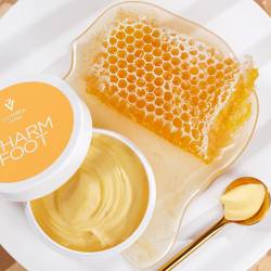 ŁAGODZĄCO-REGENERUJĄCA MAŚĆ z ekstraktem z miodu manuka i rokitnikiem ekstraktem z miodu manuka i rokitnikiem 75 g